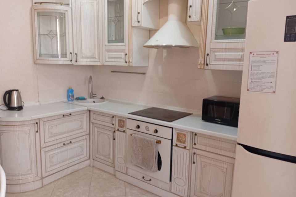 кватира посуточно с видом на парк и стадион