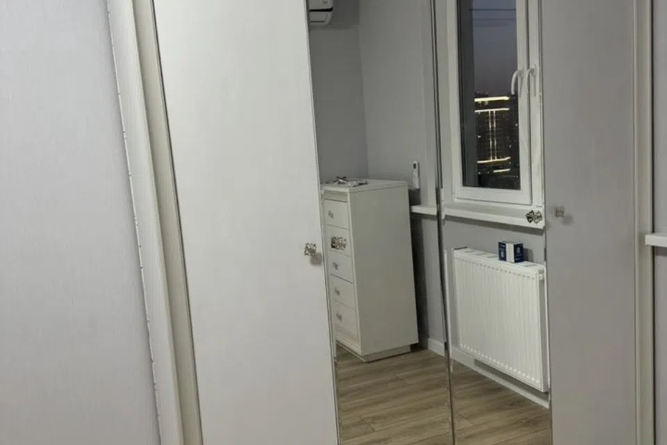 Cдaётcя 1 комнатная KВAРТИPA в ЖК Южане
