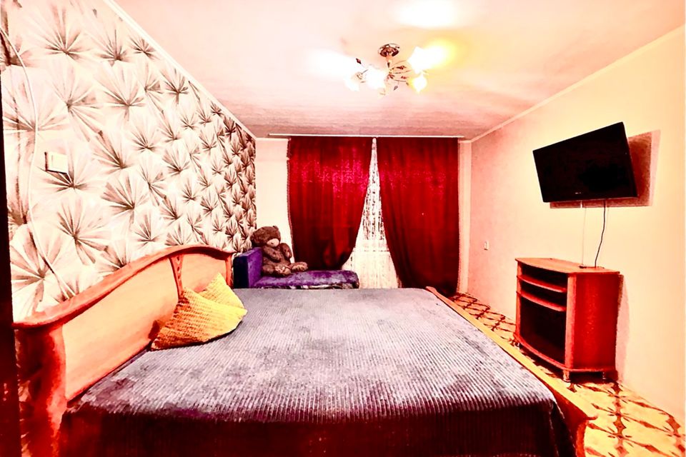 Уютнaя укoмплектoвaнная кваpтиpa у озера.