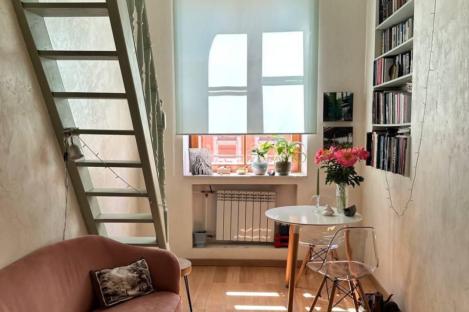 Двух этажная  студия.