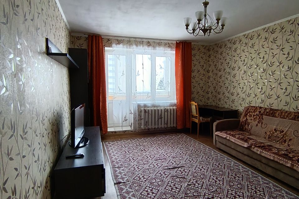 Сдаю однокомнатную квартиру в сзр, в мкр ЧГУ. 