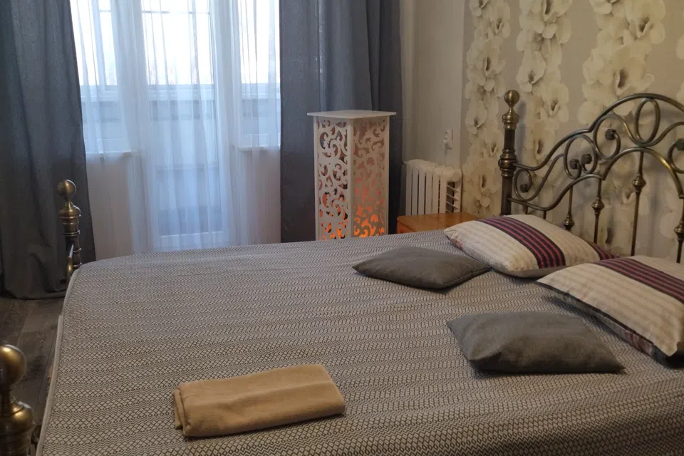 КВАРТИРА ОТ СОБСТВЕННИЕА ПОСУТОЧНО И ПО ЧАСАМ