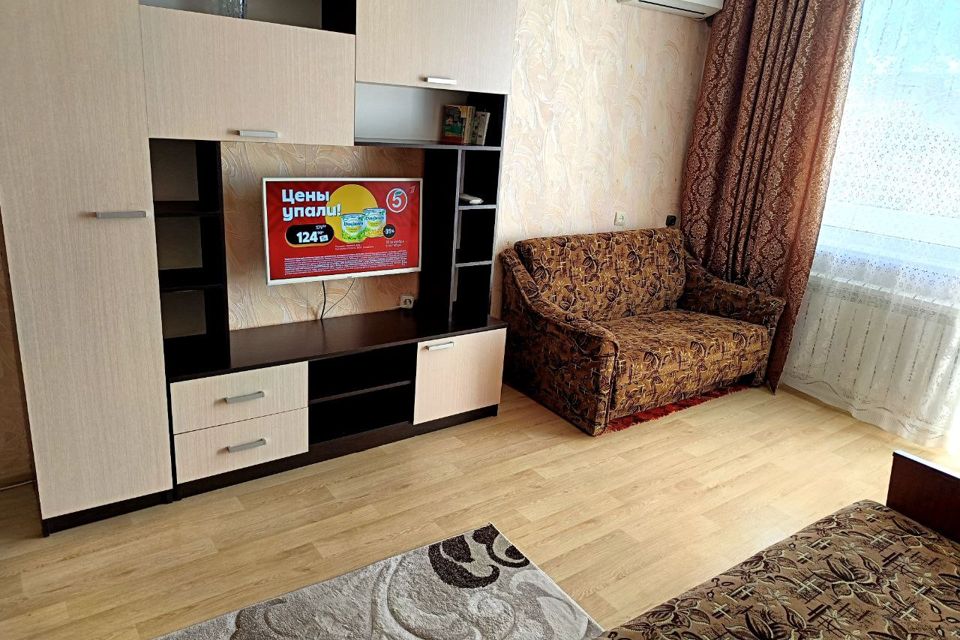   1 комнатная квартира  у парка Победы