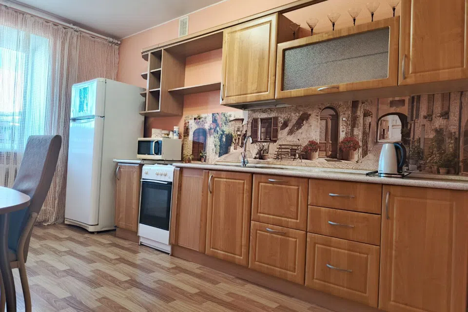 Просторная квартира рядом с ТЦ Матрешка