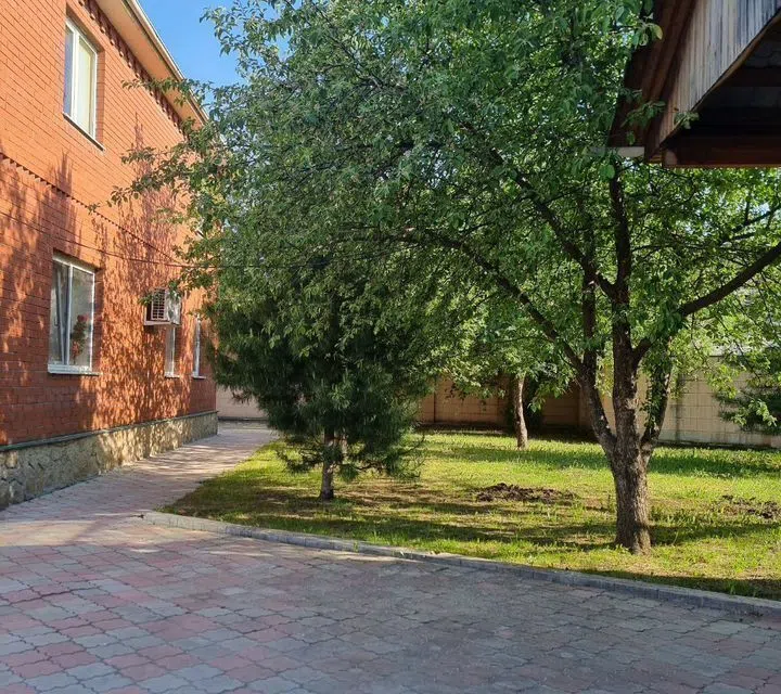 Комфортный дом 368кв. м с большим участком