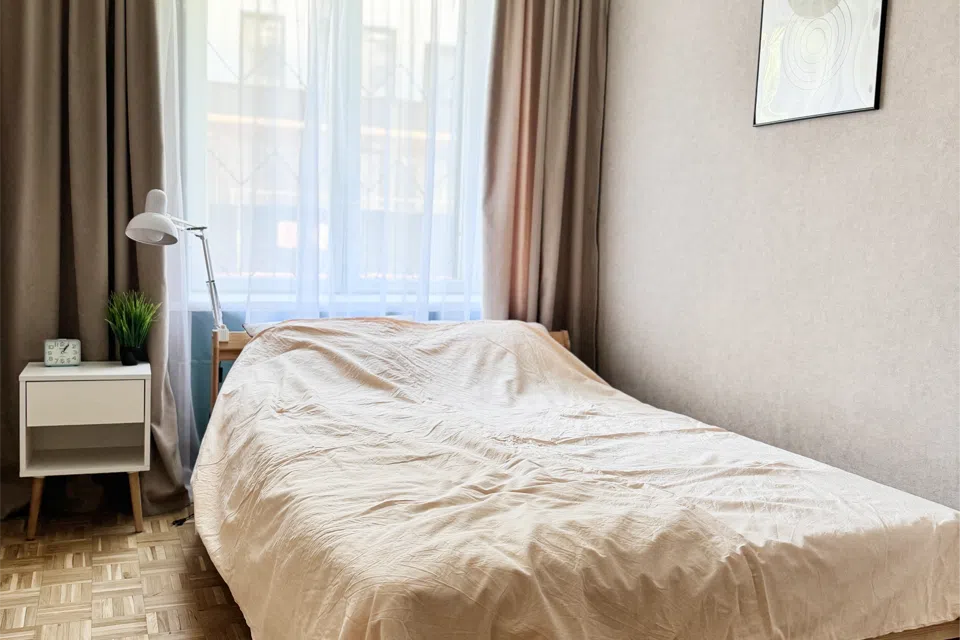 Светлая квартира в центре, 8 минут до метро и 9 до зоопарка