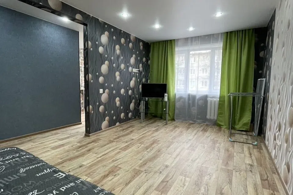 Квартира в 1-м микрорайоне, 13А