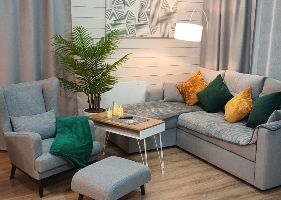 Новый современный дом с панорамными окнами