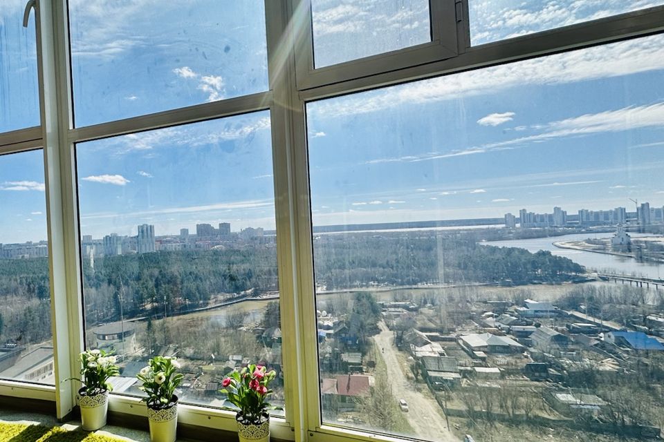 Уютная 1-к квартира с балконом возле Сургутской ОКБ 