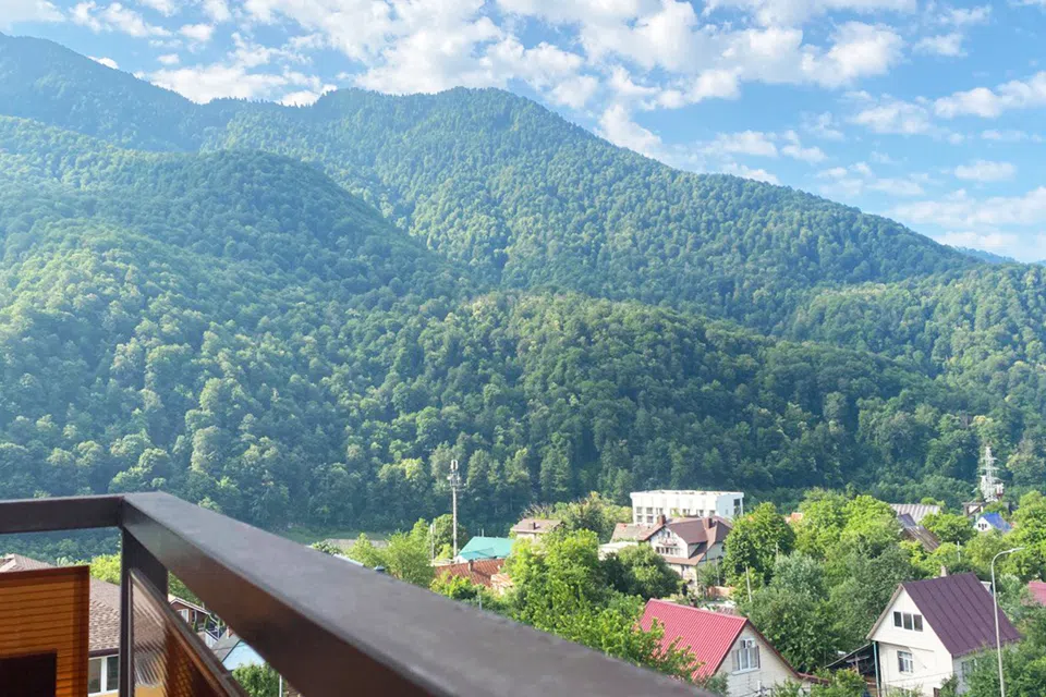 Квартира со спальней. Центр. Панорама на горы. Жить в Горах.