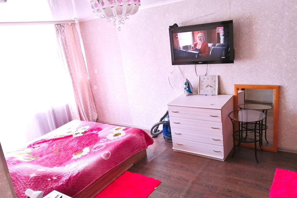 Рядом с онкологическим центром и детской больницы