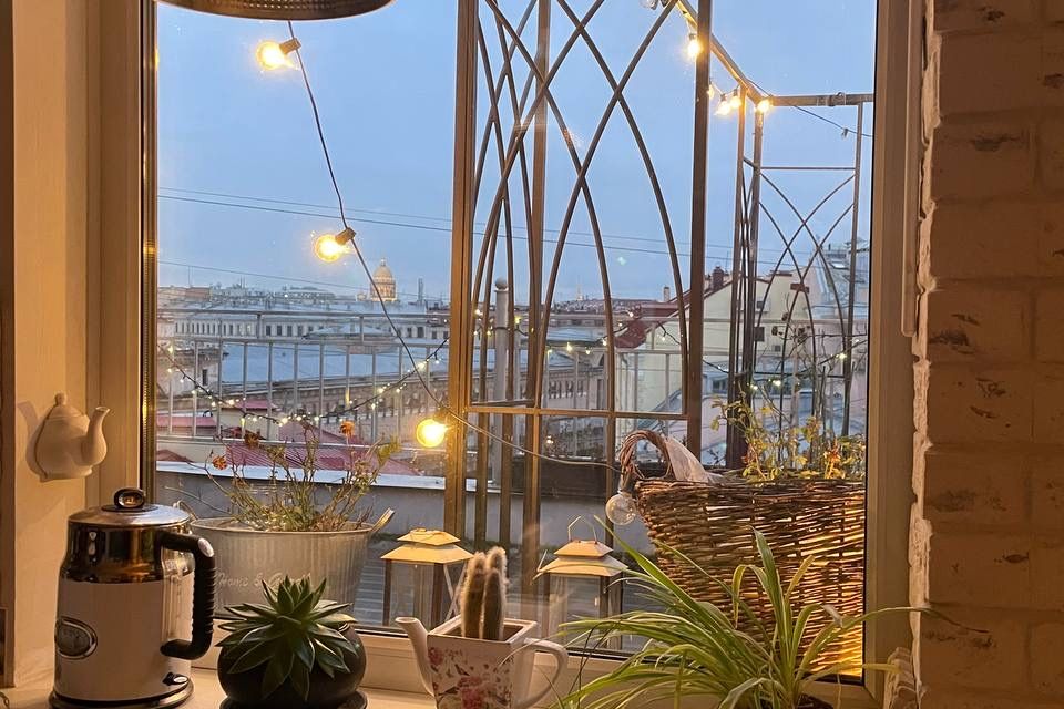 Прекрасный лофт с террасой в центре города 