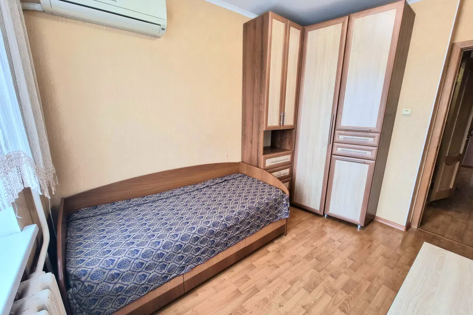 Хабаровск, Ленинградская 3, 5 гостей