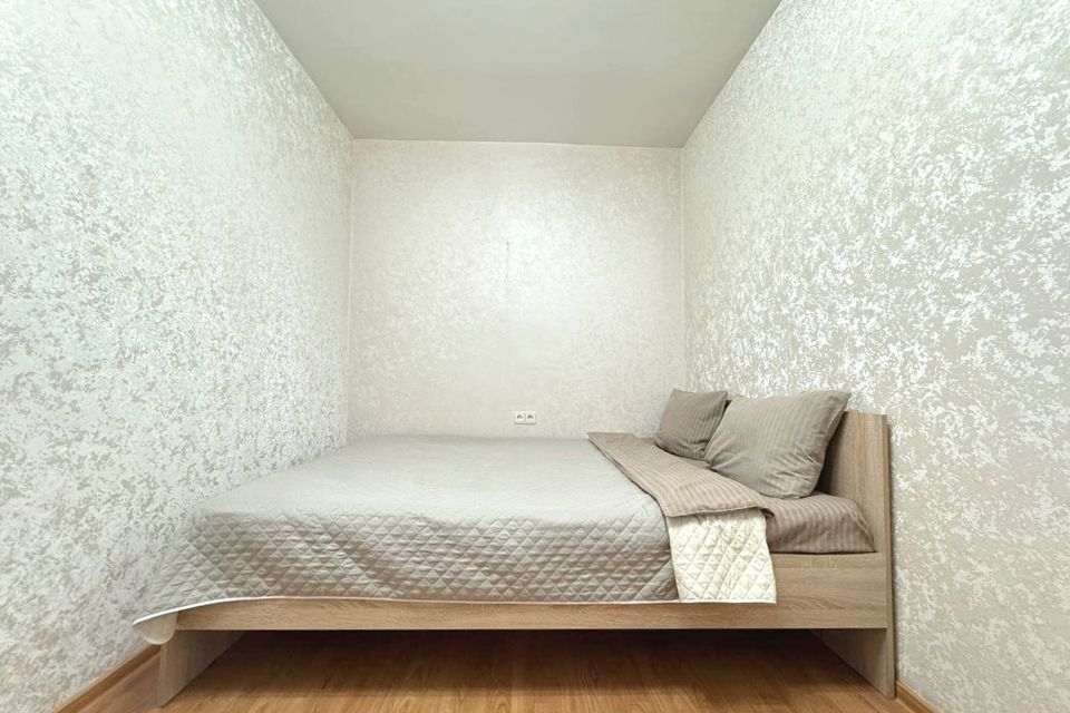 2-К КВАРТИРА В ЦЕНТРЕ НА ВЕСЕННЕЙ