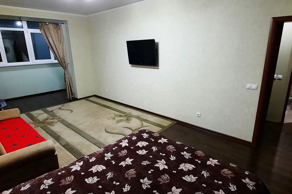 КОМФОРТНАЯ КВАРТИРА С ПАРКОВКОЙ НЕДАЛЕКО ОТ ТРЦ ПЛАНЕТА