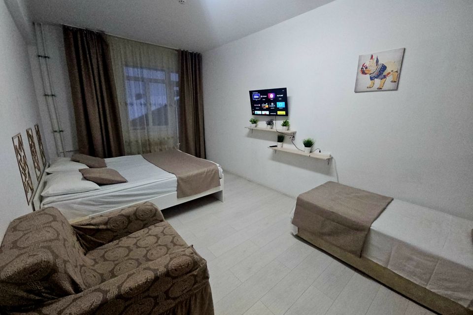 Спальня, кухня,  4эт.балкон,вид на горы-Golden Holiday апарт