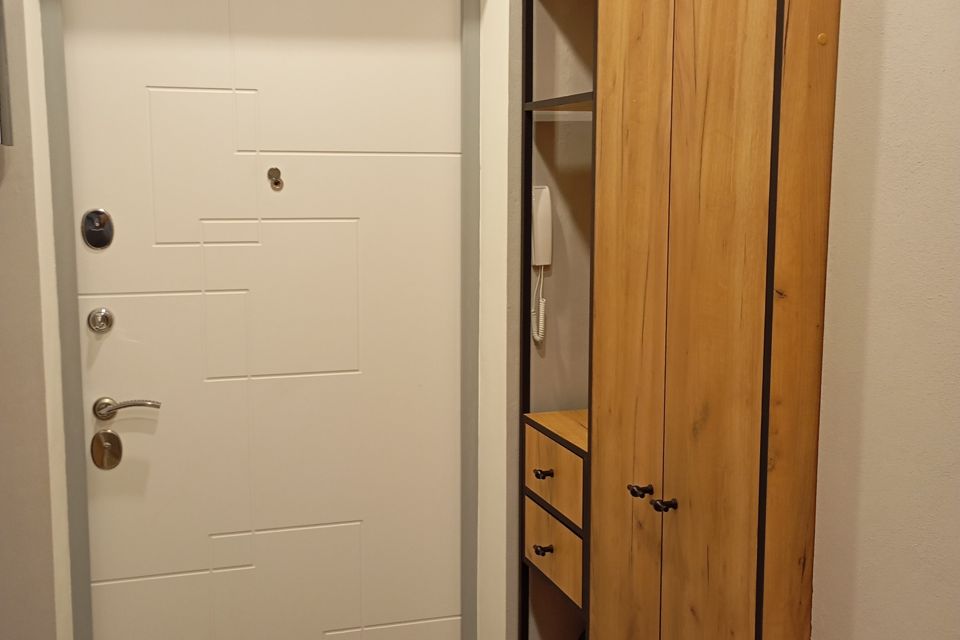 Уютная, новая квартира с видом город, рядом с жд вокзалом