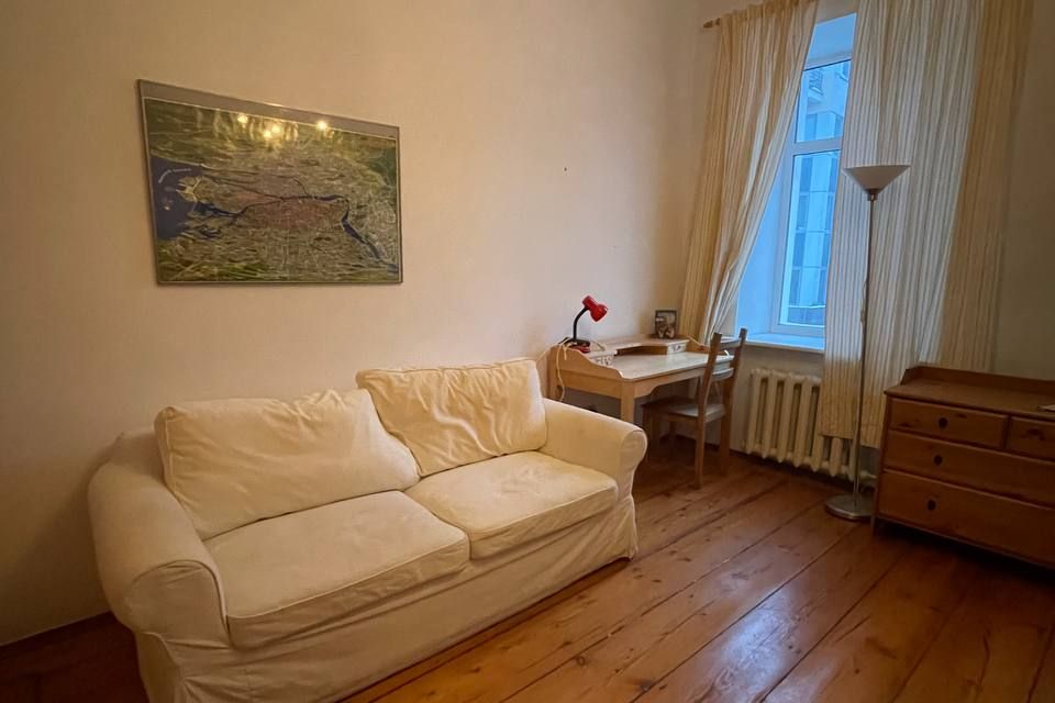 Атмосферная 3-комнатная в сердце Петербурга