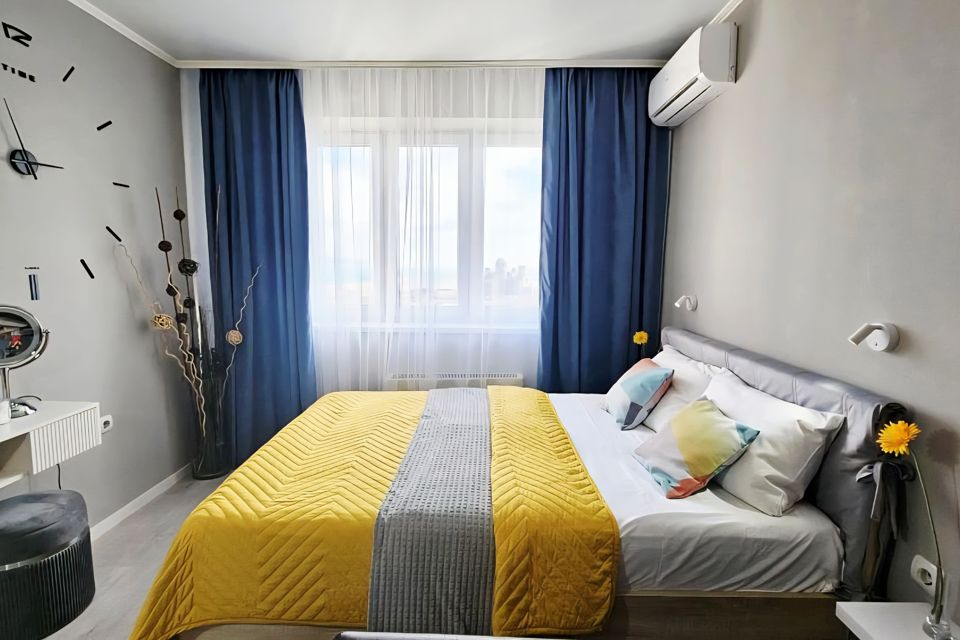 Панорамный вид на бухту, пляж за домом