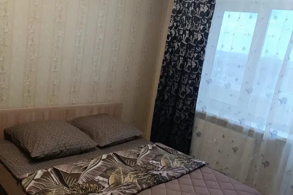 Просторная 1-я квартира в Микрорайоне Луговой