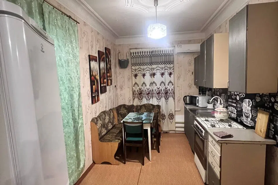 Дом на площади Ленина 