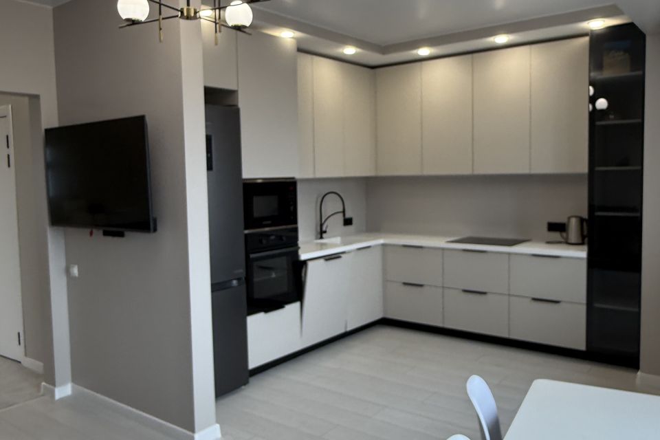 Суперская ультра новая просторная трехкомнатная квартира 