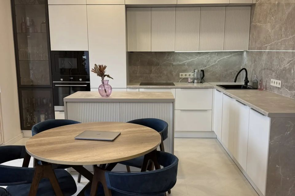 Уютная двух комнатная квартира