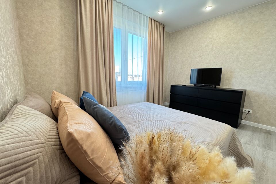 Шикарная видовая современная 2к квартира на берегу реки Тура