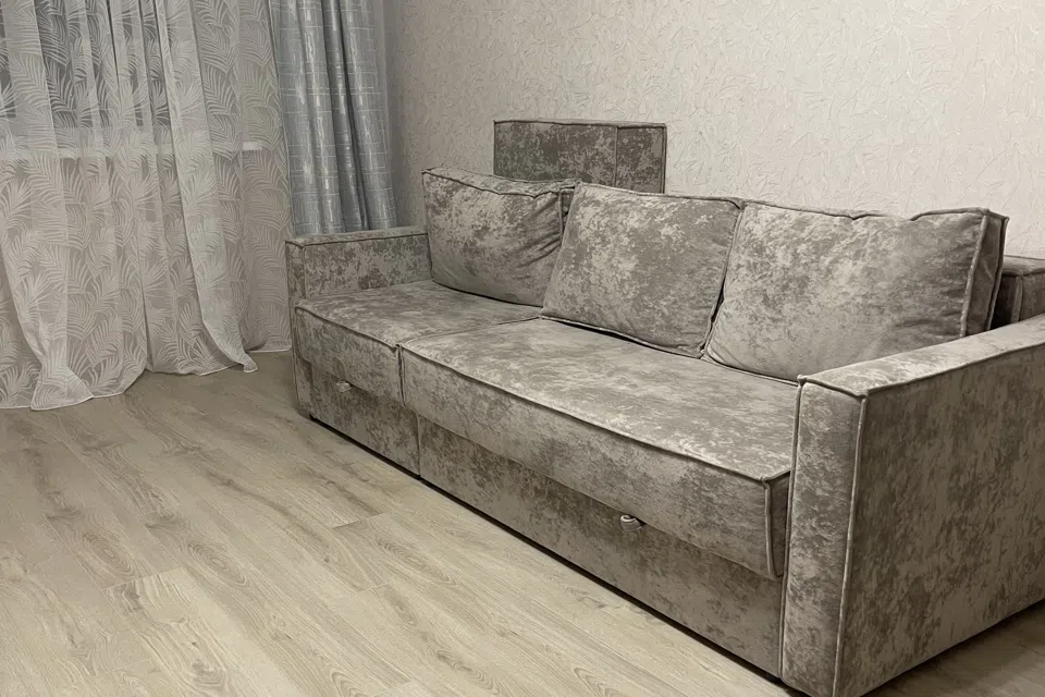 Видовая квартира рядом с ТЦ Кристалл