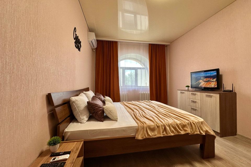 Апартаменты LikeHome на Гагарина 27 к.6