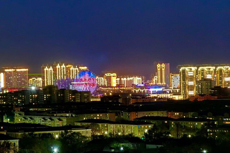 Евродвушка с красивым видом на Китай, в ЦЕНТРЕ ГОРОДА