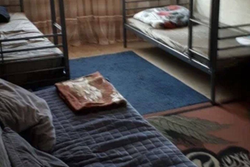 Сдаются спальные места в 2ух. комн. квартире.
