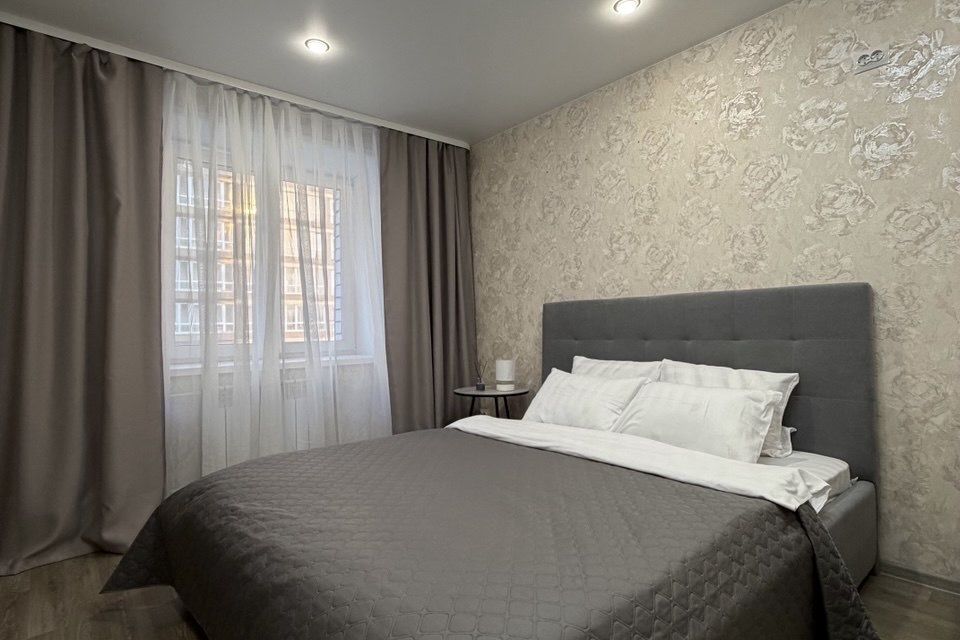 Уютная квартира с кpасивым видoм нa Kитaй, в ЦEHTPE ГОPОДA 