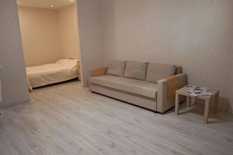 уютная и теплая квартира с видом на сосновый лес