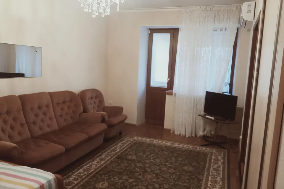 Уютная квартира с видом во двор 