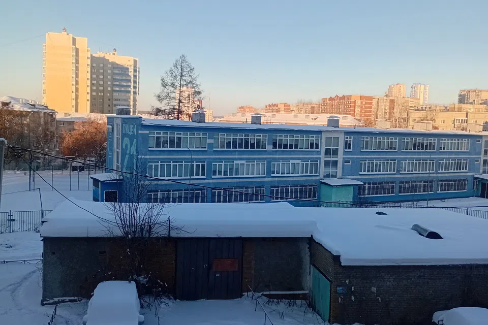 Двухкомнатная квартира недалеко от центра
