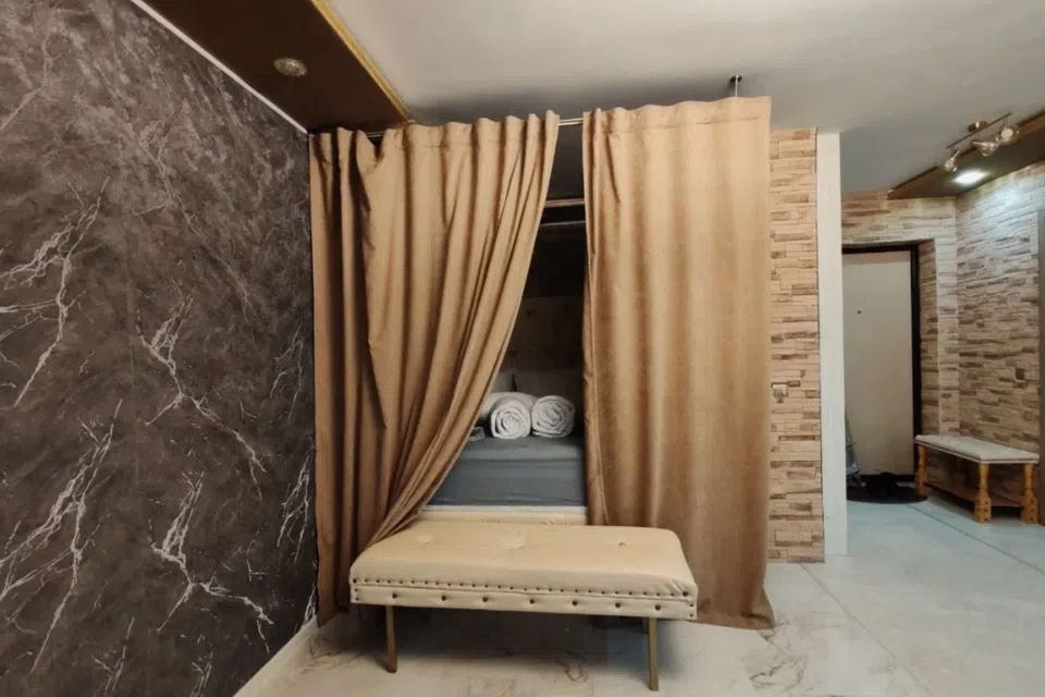 КакДома в районе Кольцово с огромной кроватью