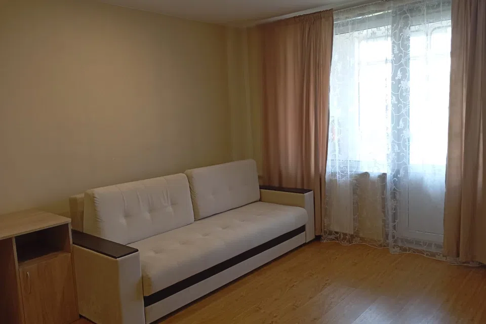 Спокойный район,рядом парк