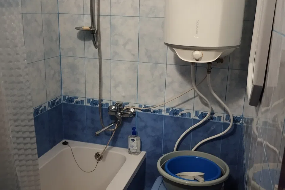 Уютная квартира с видом на озеро и море.