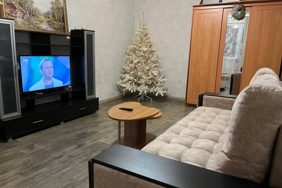 просторная, светлая, чистая  уютная двухкомнатная квартира
