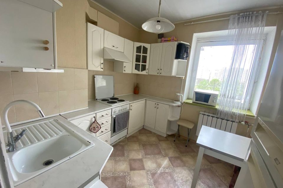 Квартира у метро Приморская на набережной реки Смоленки