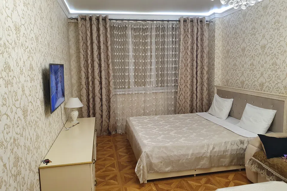 Уютная, квартира с евроремонтом в 59 метрах от моря
