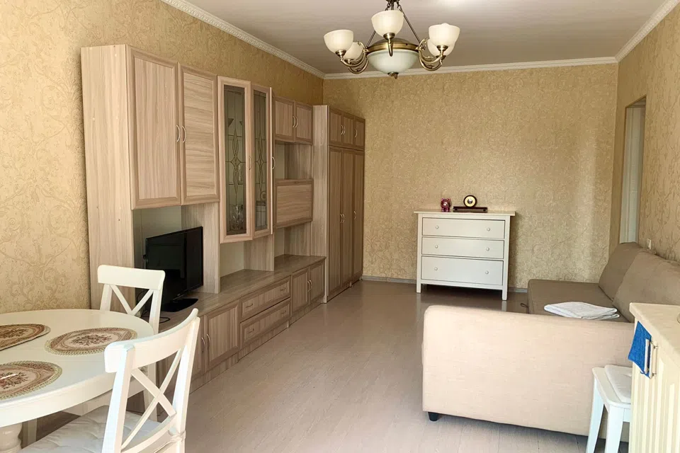 1-к. квартира, 42 м2, 13 этаж