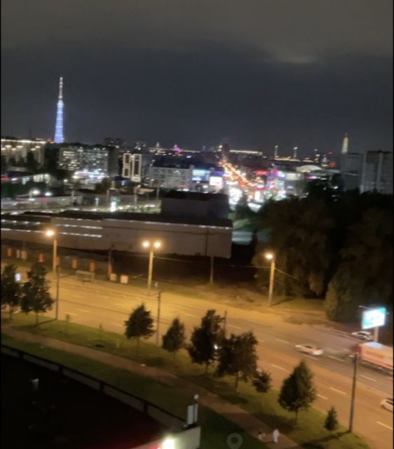 Просторная видовая студия у метро