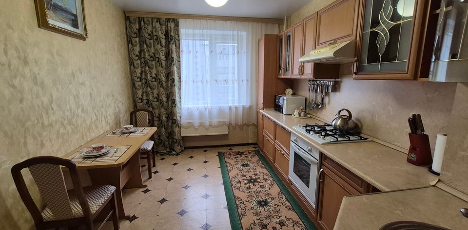 2 комн. квартира 60м2 мкрн. Кубяка