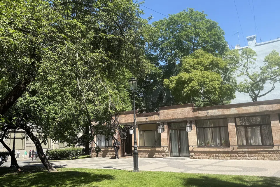 Чистая и уютная комната в центре Санкт-Петербурга

