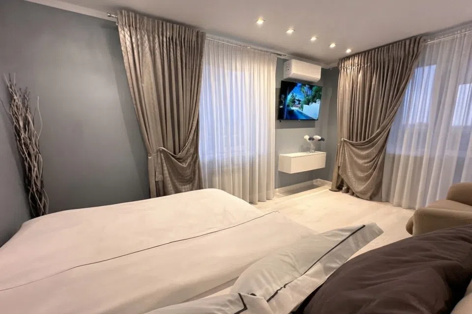 FlatRoom в центре на 11 этаже для 3 гостей