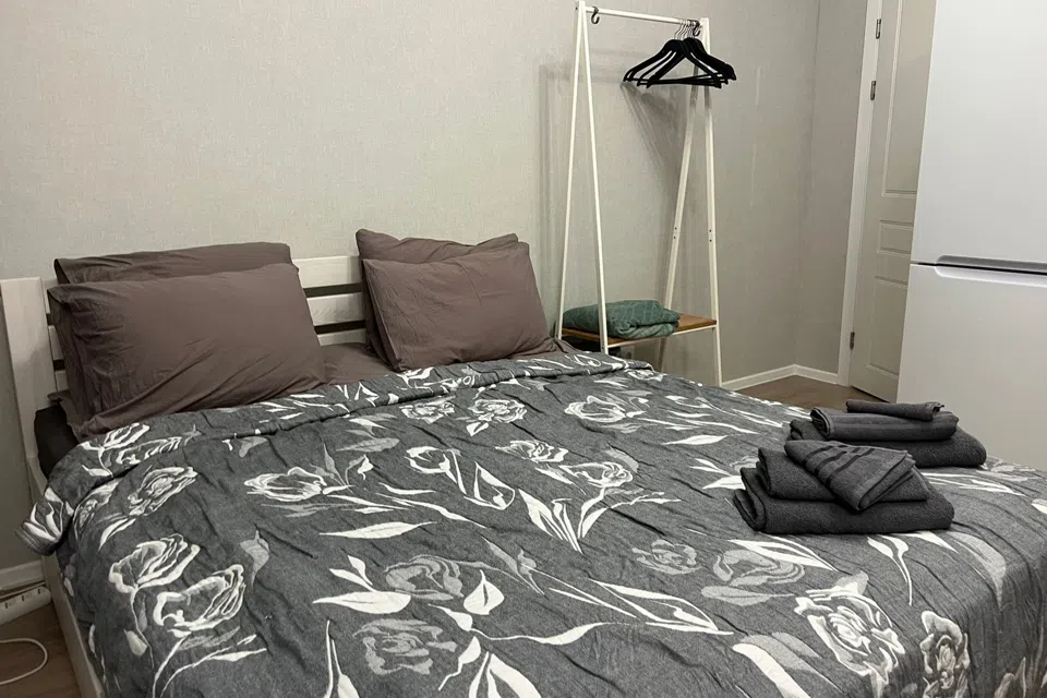 Новая Квартира до 4х  гостей, рядом ЭкспоФорум, КАД,М10,М11 