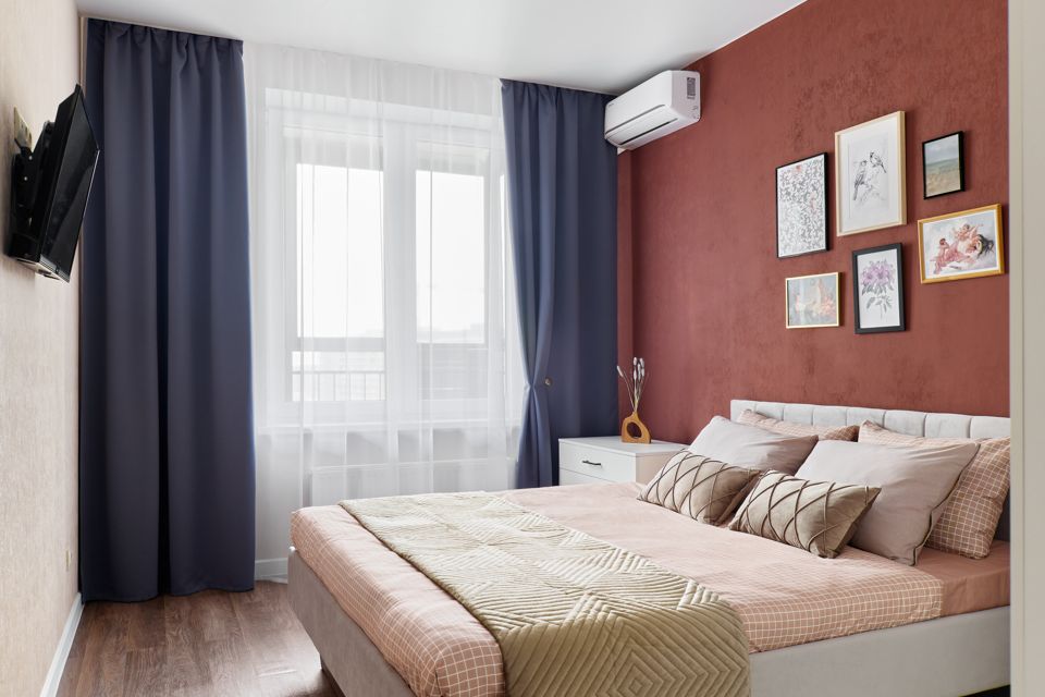 Бархатный рассвет. Возле станции метро Горки