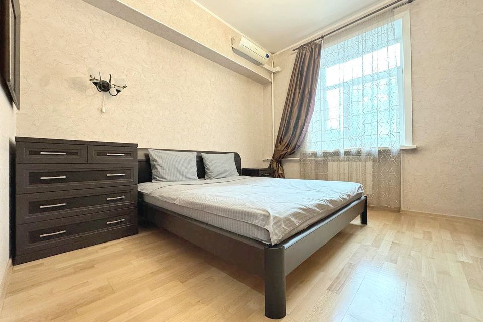 3-К КВАРТИРА В ЦЕНТРЕ НА ВЕСЕННЕЙ с балконом и кондиционером